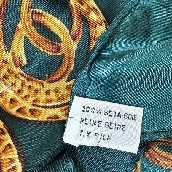 CHANEL COCO MARK
LOGO GOLD CHAIN
AND COIN PATTERN - Picture 2 of 6